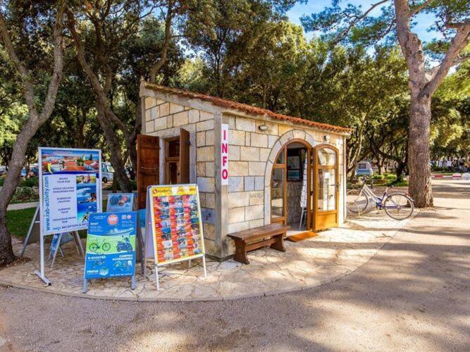 Premium Mobile Home In Novalja Exterior foto